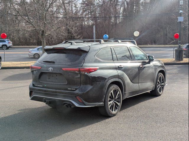 2022 Toyota Highlander XSE