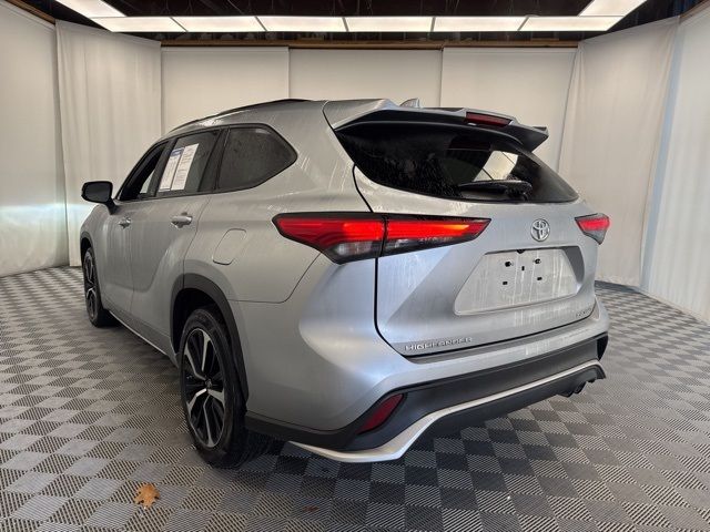 2022 Toyota Highlander XSE