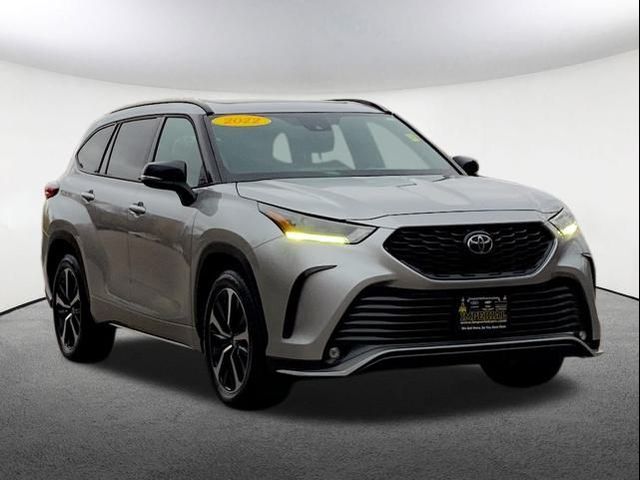 2022 Toyota Highlander XSE