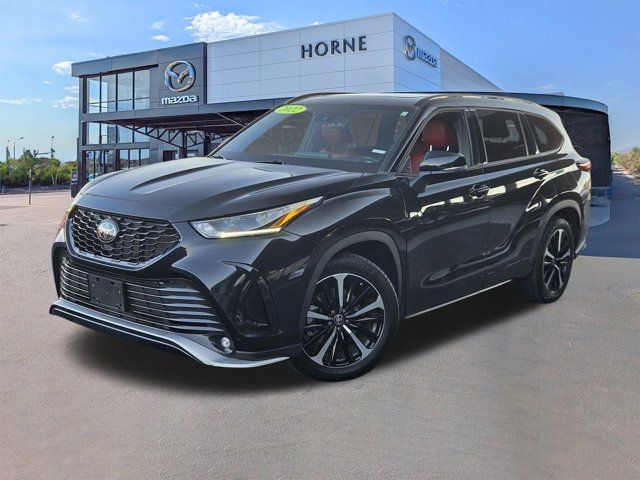 2022 Toyota Highlander XSE