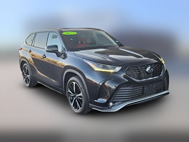 2022 Toyota Highlander XSE