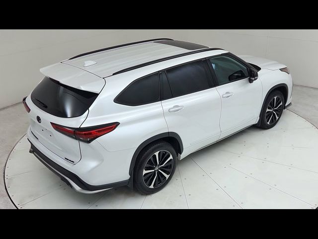 2022 Toyota Highlander XSE