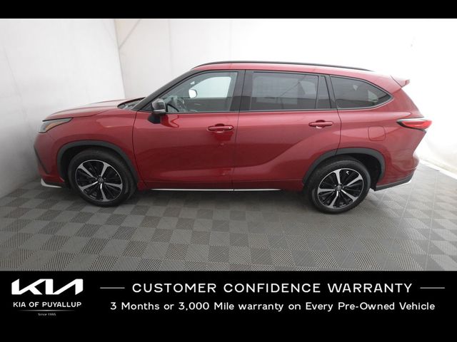 2022 Toyota Highlander XSE