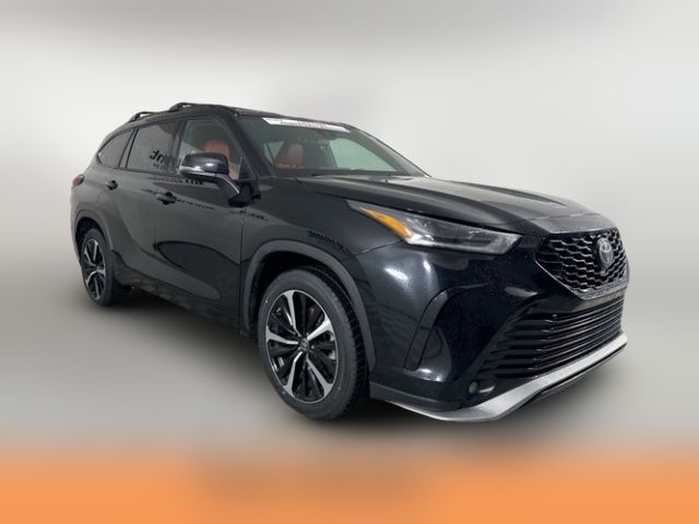 2022 Toyota Highlander XSE