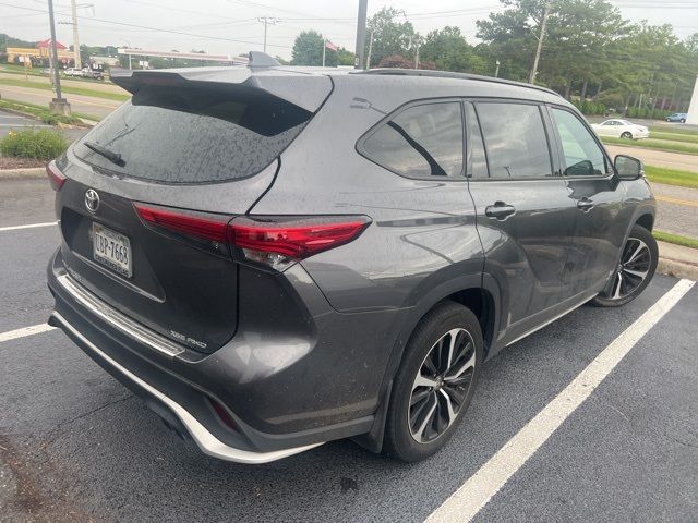 2022 Toyota Highlander XSE