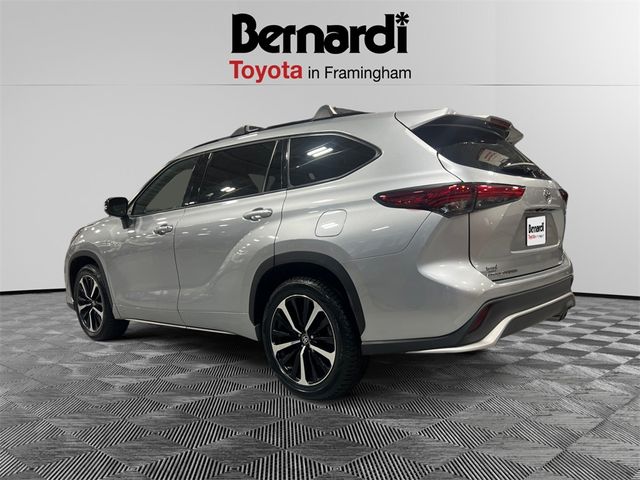 2022 Toyota Highlander XSE