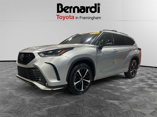 2022 Toyota Highlander XSE