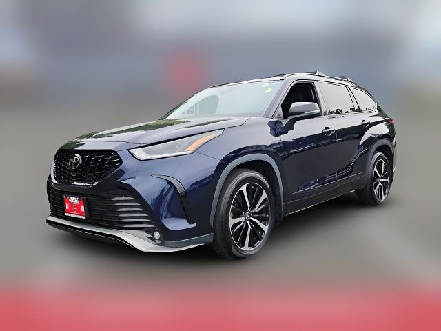2022 Toyota Highlander XSE