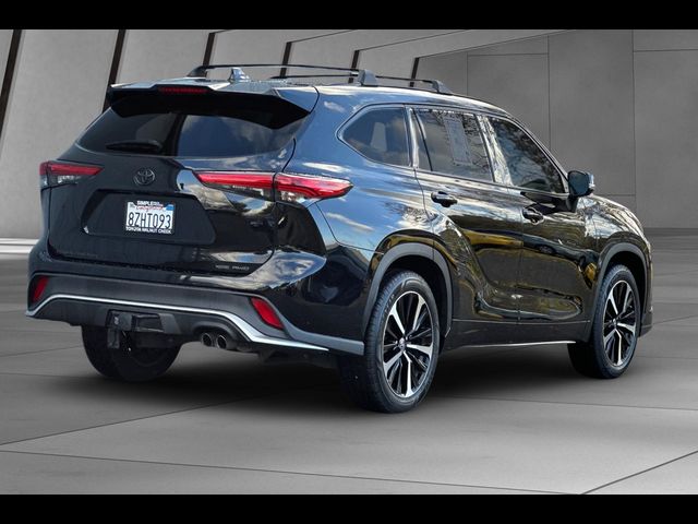 2022 Toyota Highlander XSE