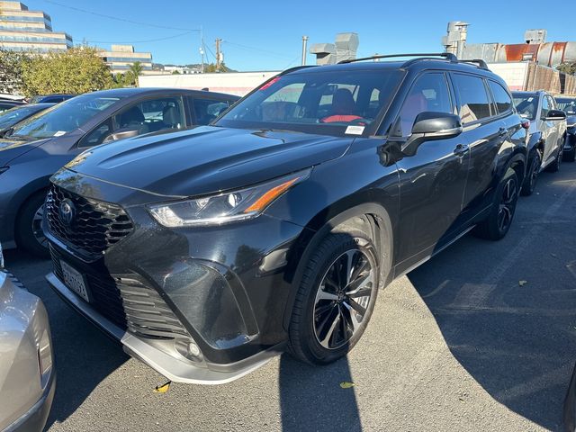 2022 Toyota Highlander XSE