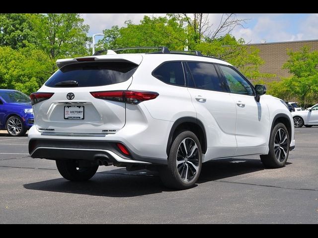 2022 Toyota Highlander XSE