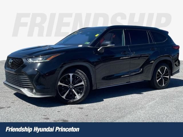 2022 Toyota Highlander XSE