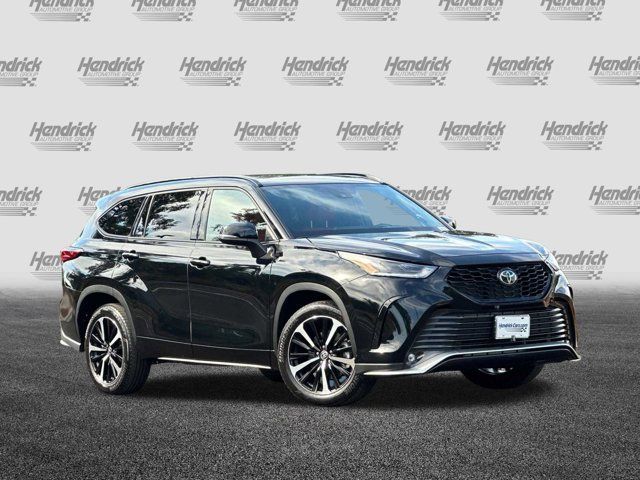 2022 Toyota Highlander XSE