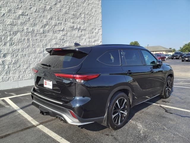 2022 Toyota Highlander XSE