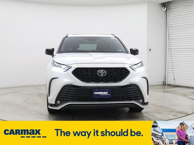 2022 Toyota Highlander XSE