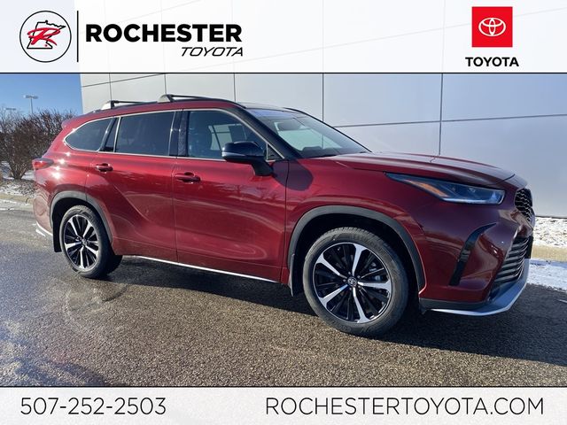 2022 Toyota Highlander XSE