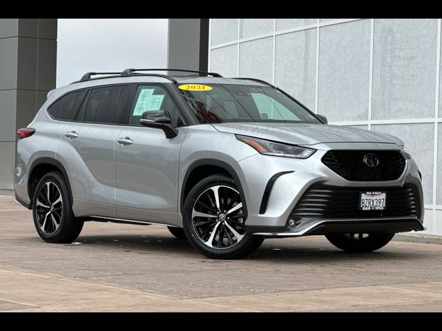 2022 Toyota Highlander XSE