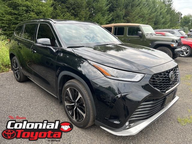 2022 Toyota Highlander XSE