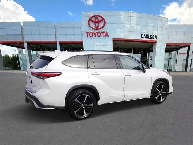 2022 Toyota Highlander XSE