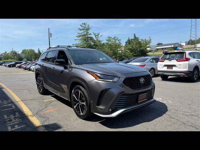 2022 Toyota Highlander XSE
