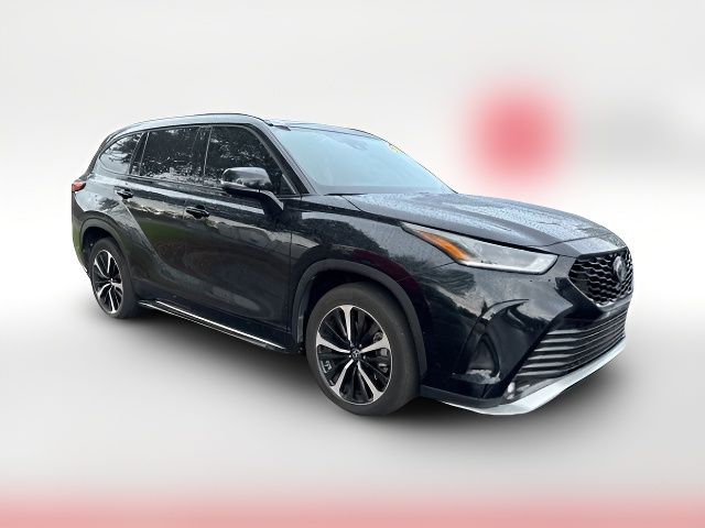 2022 Toyota Highlander XSE