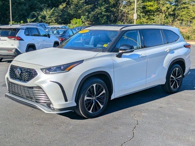 2022 Toyota Highlander XSE