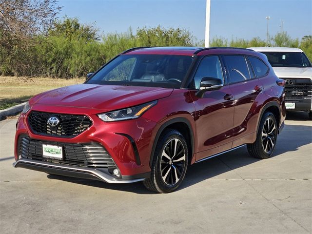 2022 Toyota Highlander XSE