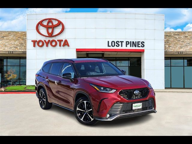 2022 Toyota Highlander XSE