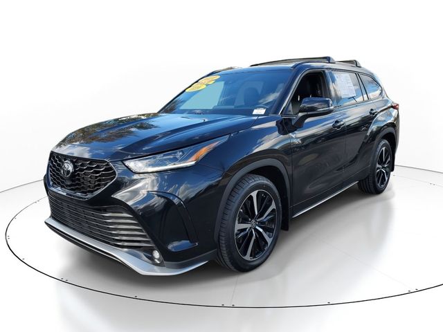 2022 Toyota Highlander XSE