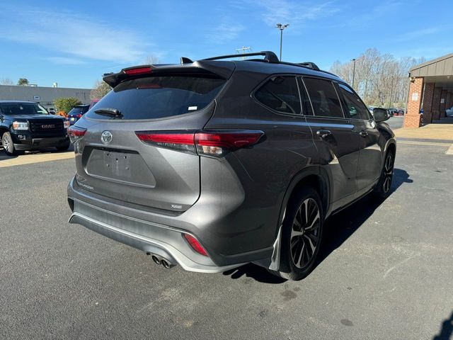 2022 Toyota Highlander XSE