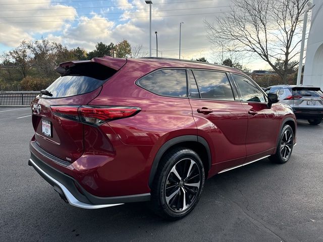 2022 Toyota Highlander XSE