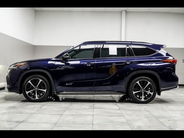 2022 Toyota Highlander XSE