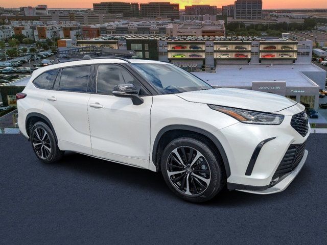 2022 Toyota Highlander XSE