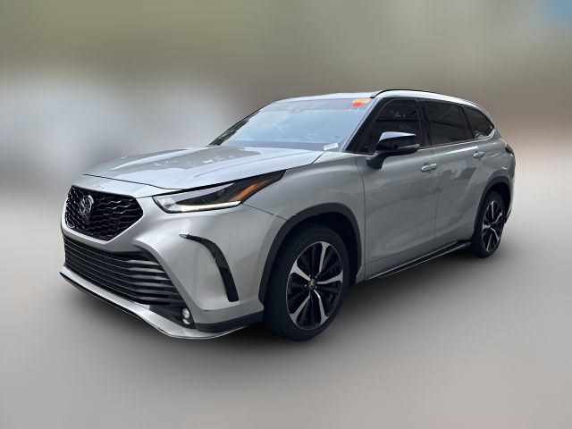 2022 Toyota Highlander XSE