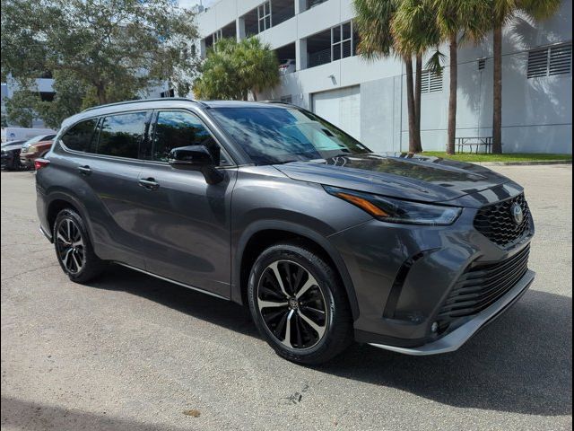 2022 Toyota Highlander XSE