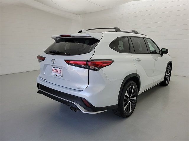 2022 Toyota Highlander XSE