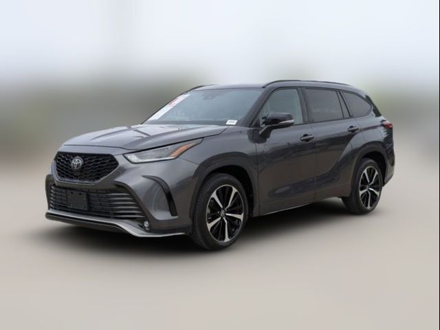 2022 Toyota Highlander XSE