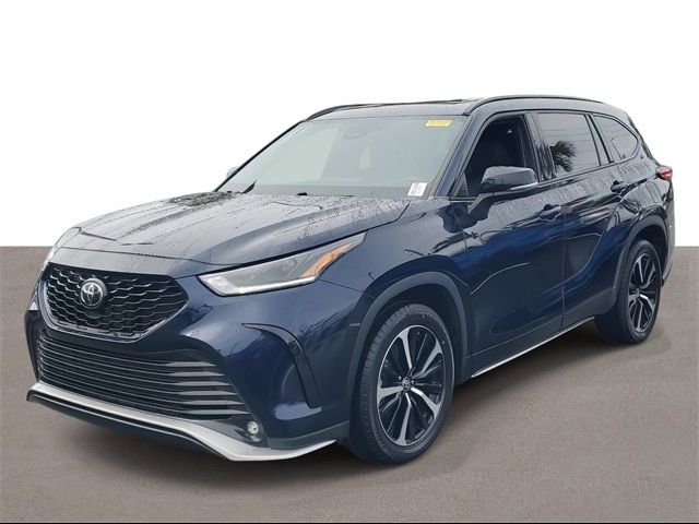 2022 Toyota Highlander XSE