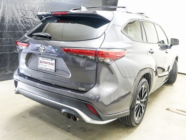 2022 Toyota Highlander XSE