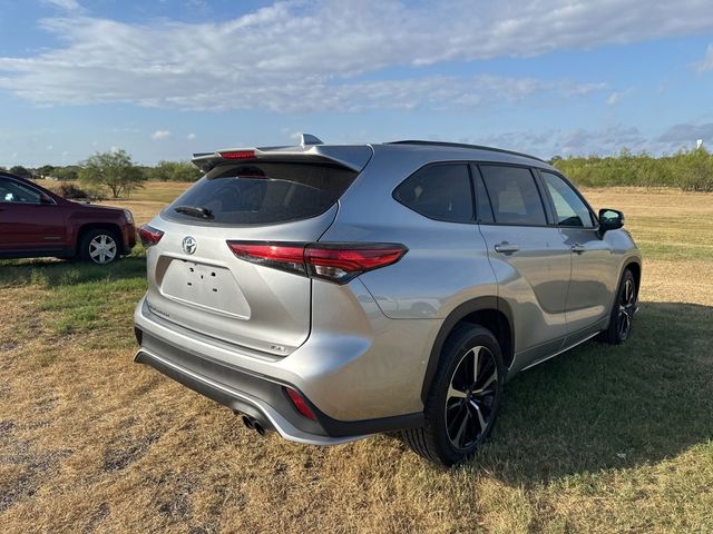 2022 Toyota Highlander XSE