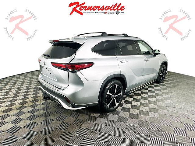 2022 Toyota Highlander XSE