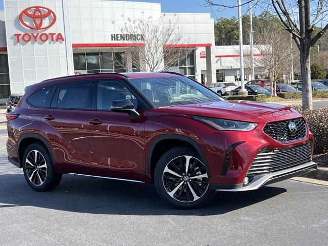 2022 Toyota Highlander XSE