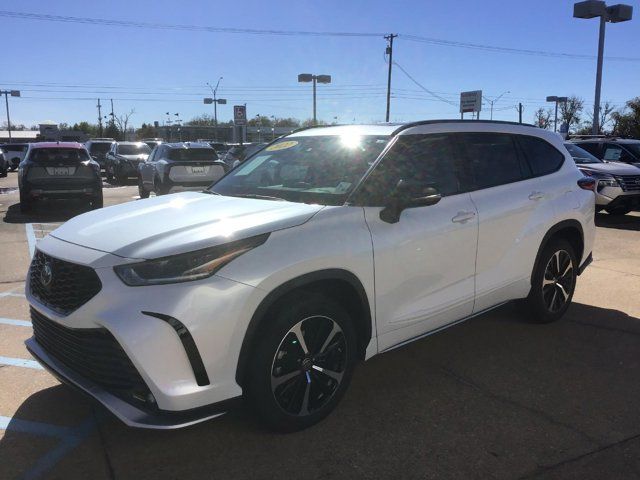 2022 Toyota Highlander XSE