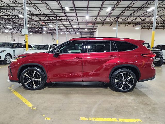 2022 Toyota Highlander XSE