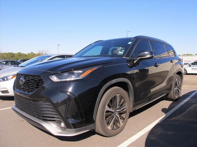 2022 Toyota Highlander XSE