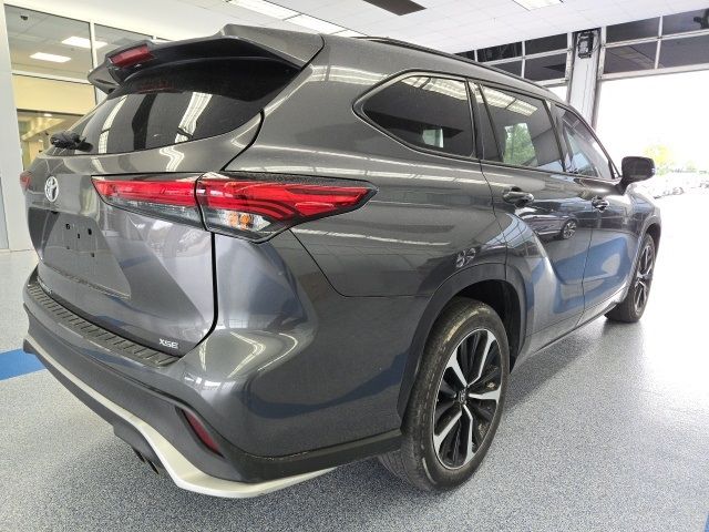 2022 Toyota Highlander XSE