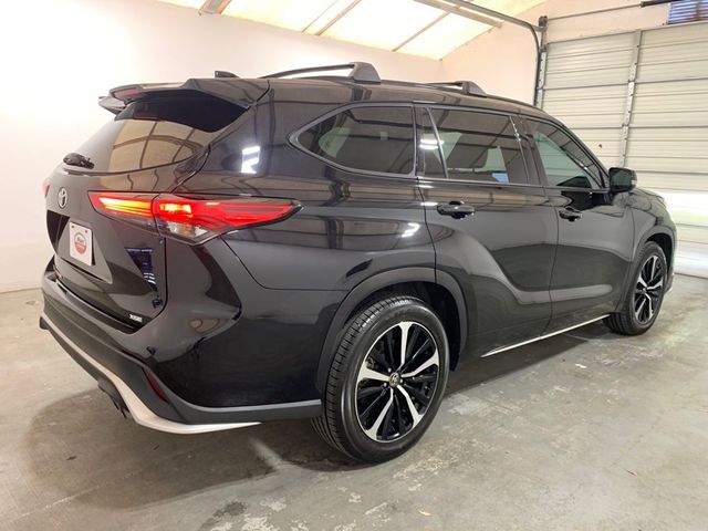 2022 Toyota Highlander XSE