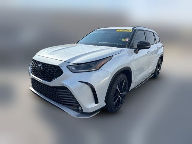 2022 Toyota Highlander XSE