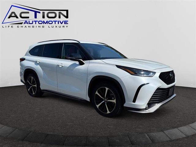 2022 Toyota Highlander XSE