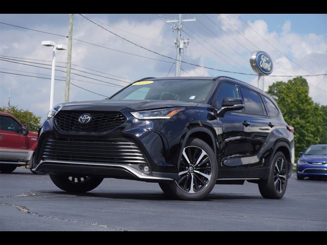 2022 Toyota Highlander XSE